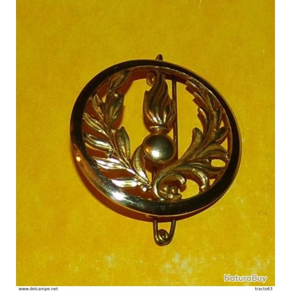 COMMISSARIAT DE L'ARMEE DE TERRE FRANCAISE�  ,INSIGNE DE BERET�  , FABRICANT COINDEROUX PARIS , HOMO