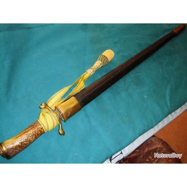 DAGUE DE CHASSE ALLEMANDE AVEC SA DRAGONNE