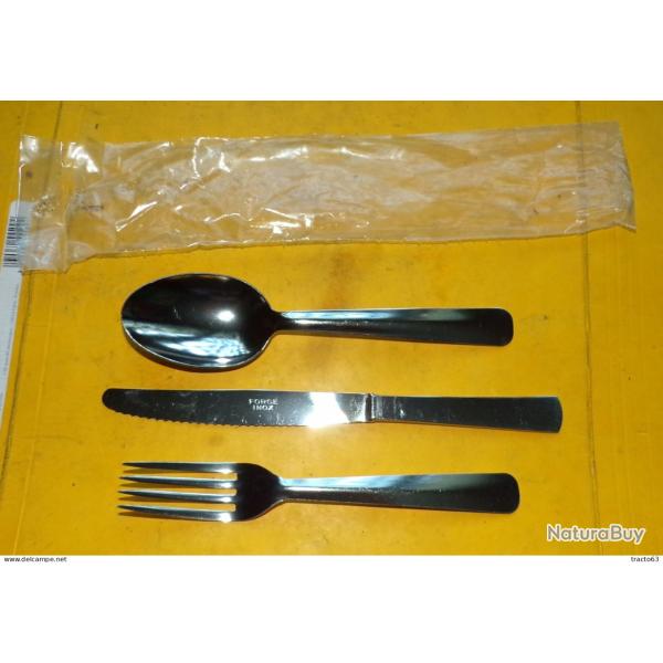 COUVERTS� POUR LE REPAS�DE� L'ARMEE FRANCAISE DE FABRICATION FRANCAISE AVEC MARQUAGE FORGE INOX ,�BO