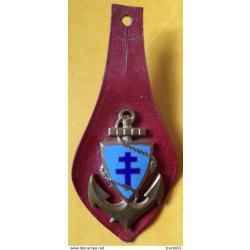 Direction des Troupes Coloniales, croix bleue, &eacute;mail, fixation &agrave; vis, FABRICANT&nbsp;G.E MARDINI&nbsp;, 5 RUE