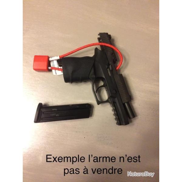 Cadenas � c�ble pour armes de poing ou d'�paule. Cadenas seul.