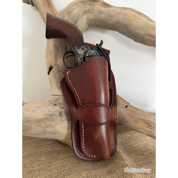 Holster en cuir pour revolvers de type Colt SAA 1873 ou r�plique 5''1/2. Droitier N�09