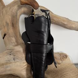 Holster en cuir pour revolvers de type Remington 1858 avec canon 8''. Droitier N&deg;17