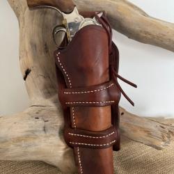 Holster en cuir pour revolvers de type Remington 1858 avec canon 8''. Droitier N&deg;19