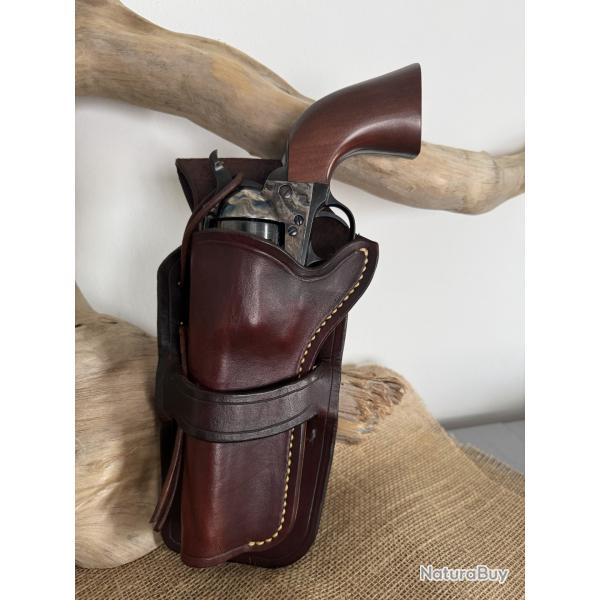 Holster en cuir pour revolvers de type Colt SAA 1873 ou r�plique 5''1/2. Gaucher N�20