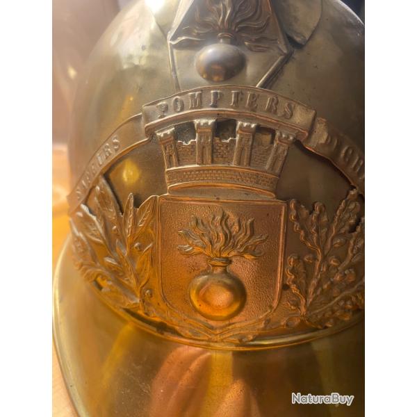 Casque de pompier ancien