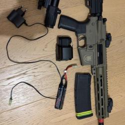 R&eacute;plique m4 saigo d&eacute;fense + viseur