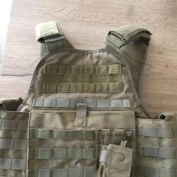 Gilet porte plaques sable