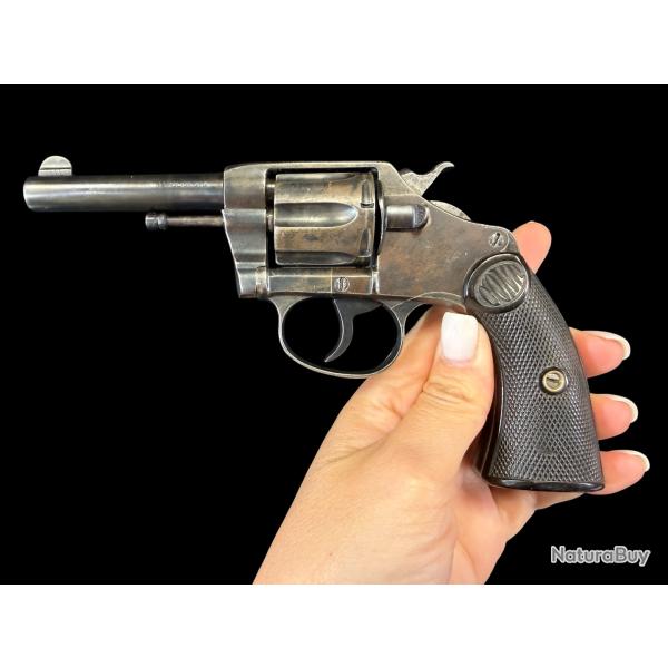 COLT NEW POLICE cal. 32sw num�ro de s�rie 8946