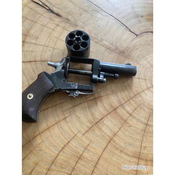 Bulldog 320 li�geois