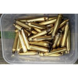 100 &eacute;tuis de calibre 7 mm remington Magnum.