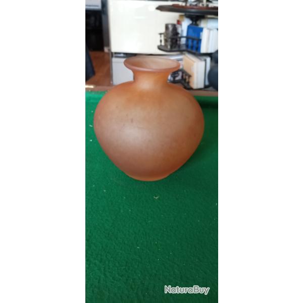 Vase boule p�te de verre sign� la rochere