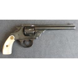 Revolver Iver & Jonshon 3eme variante calibre 32 short (canon long)