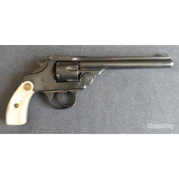 Revolver Iver & Jonshon 3eme variante calibre 32 short (canon long)
