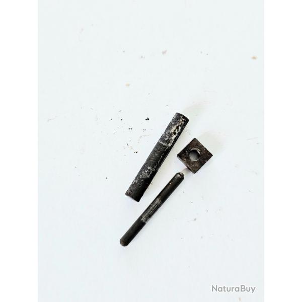 Lot de pi�ces - MANUFRANCE SIMPLEX - Cal. 16/65