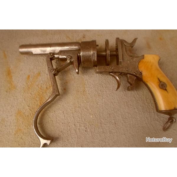REVOLVER 9mm GALAND