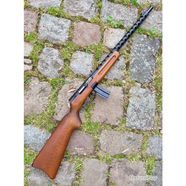 Carabine semi-automatique PIETTA mod�le PPS/50 "PUMA" Type PPSh-41 - Calibre .22 LR