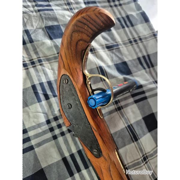 A vendre Pistolet ( Factice) mod�le Kentucky
