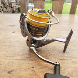 Moulinet de p&ecirc;che Daiwa Lexa 2500 SH.