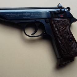 PISTOLET MANURHIN PP 22 LONG RIFLE SOUS LICENCE WALTHER  AVEC 2 CHARGEURS