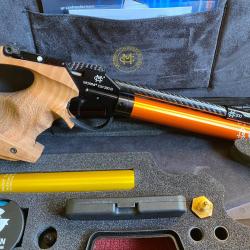 Pistolet Morini CM200 - proche du neuf - 2 Crosses