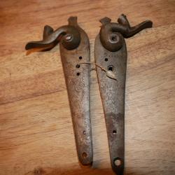 Paire de platine de fusil de chasse &agrave; percussion "PROUST"