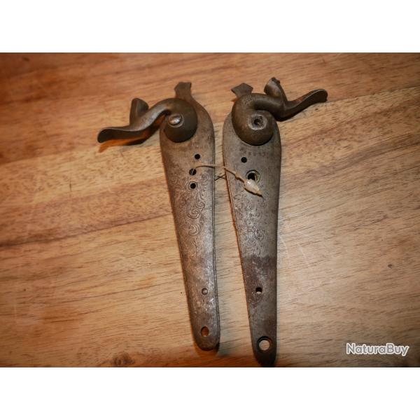 Paire de platine de fusil de chasse � percussion "PROUST"