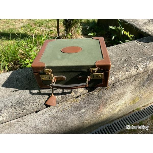 Valise � cartouche , toile et cuir en bon �tat avec clefs