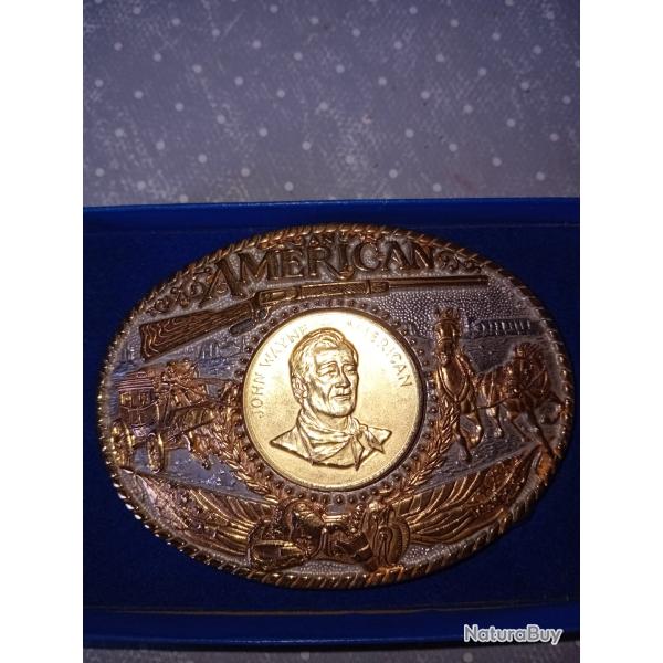 Boucle ovale John Wayne