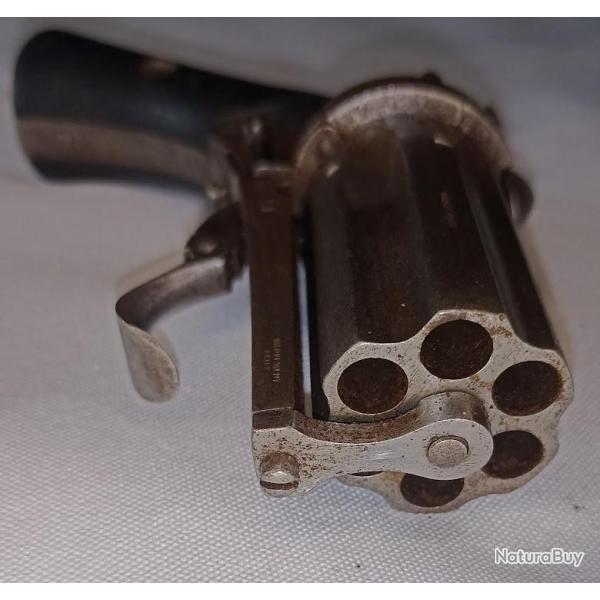 R�volver de poche type poivri�re � broche XIX�me St Etienne