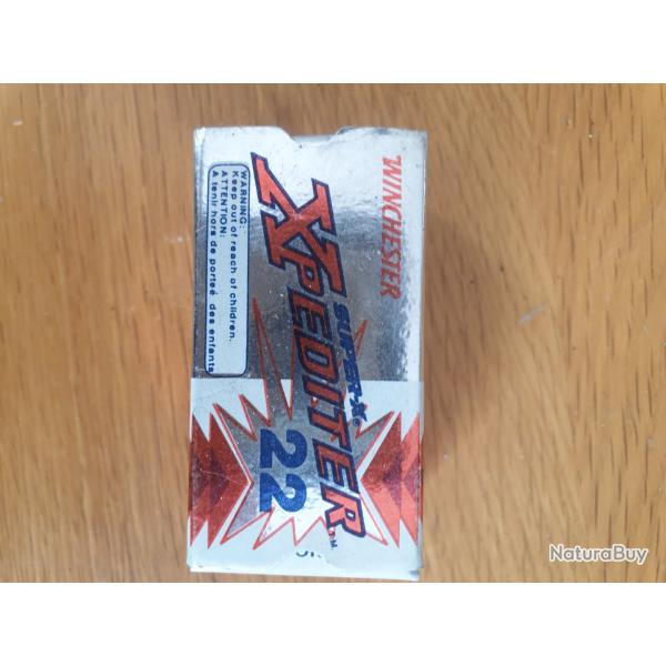 Une bo�te de 50 cartouches 22LR Winchester.