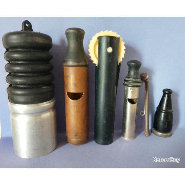 BELLE COLLECTION D'APPEAUX PETIT GIBIER VINTAGE .