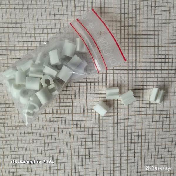 Agrafes, pinces, clips plastique pour bloquer les lignes mont�es sur le support, p�che,