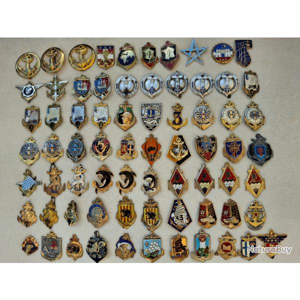 Vends insignes des Troupes Coloniales et des Troupes de Marine