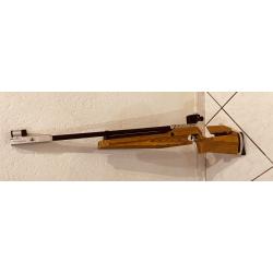 CARABINE COMPETITION FEINWERKBAU model 602 CAL 4.5 DROITIER