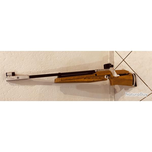 CARABINE COMPETITION FEINWERKBAU model 602 CAL 4.5 DROITIER