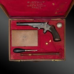 COFFRET NECESSAIRE AVEC PISTOLET TRANTER, PAR N. GUYOT ROYAUME-UNI, XIX&Egrave;ME SI&Egrave;CLE