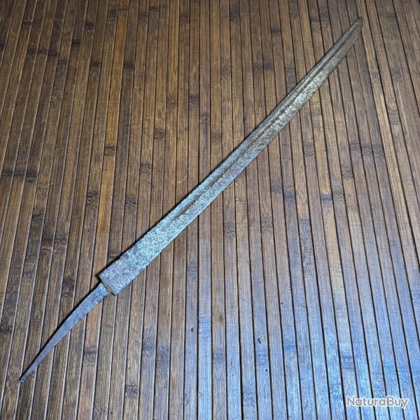 LAME DE SABRE BRIQUET