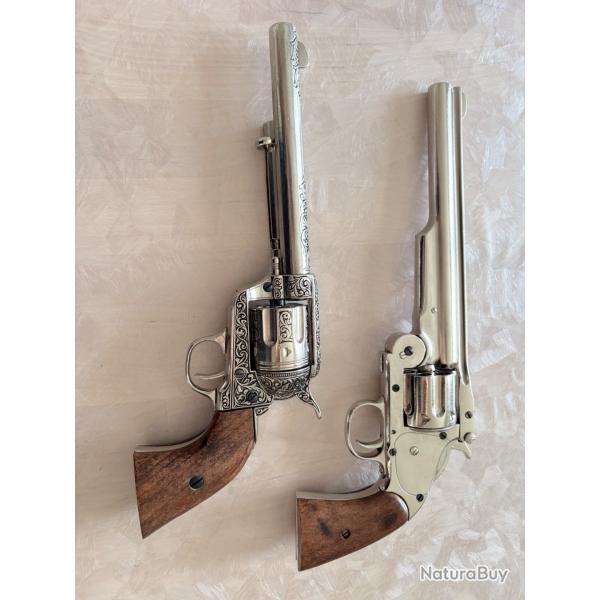 Lot de deux revolvers factices
