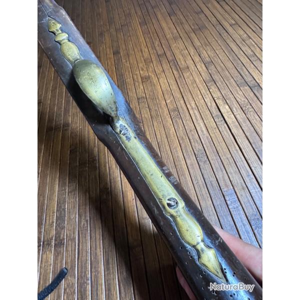 PONT� DE FUSIL EN LAITON AVEC PLATINE DE PONT� ET QUEUE DE D�TENTE Et visses