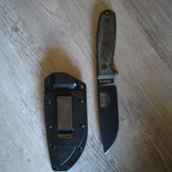 Je vends mon couteau de marque esse,  model 4 en tres bonne etat