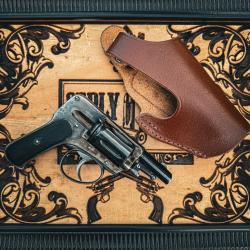 revolver v&eacute;lodog &agrave; pontet "LEPAGE &Agrave; LI&Egrave;GE" avec holster cuir - POUDRE VIVE