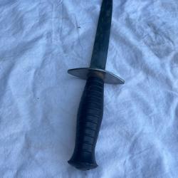 Ancien poignard de commando B&Eacute;RET VERT