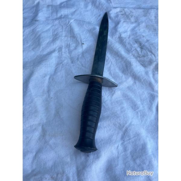 Ancien poignard de commando B�RET VERT