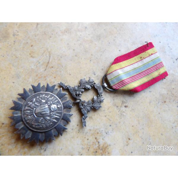 MEDAILLES DE LA SOCIETE DE SECOURS DES EX-MILITAIRES 2�me Empire 3� R�publique Mexique Chine Italie