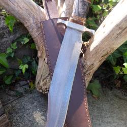 Couteau Bowie de Chasseur de Dragons Manche Bois Lame Acier Carbone Ecailles de Dragon Etui Cuir