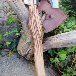 Hache de Viking Ragnar Lothbrok Lame Acier Carbone 1055 Manche Bois Etui Cuir Artisanale 001