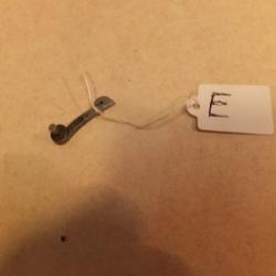 &Eacute;l&eacute;vateur De revolver Mod&egrave;le 1873                                                 (E)