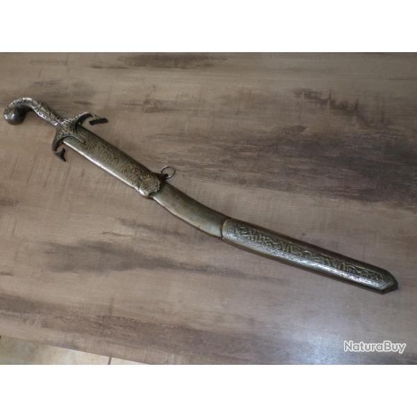 UN PETIT SABRE OTTOMAN FOURREAU ACIER