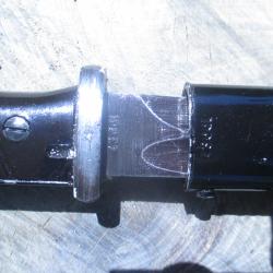 Ba&iuml;onnette  ALLEMANDE WWII monomatricule 98K code : "1943 ddl" avec gousset d'origine.